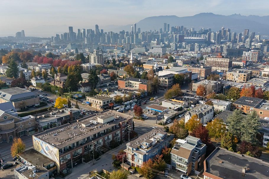 2818 Watson Street Vancouver, BC - 28
