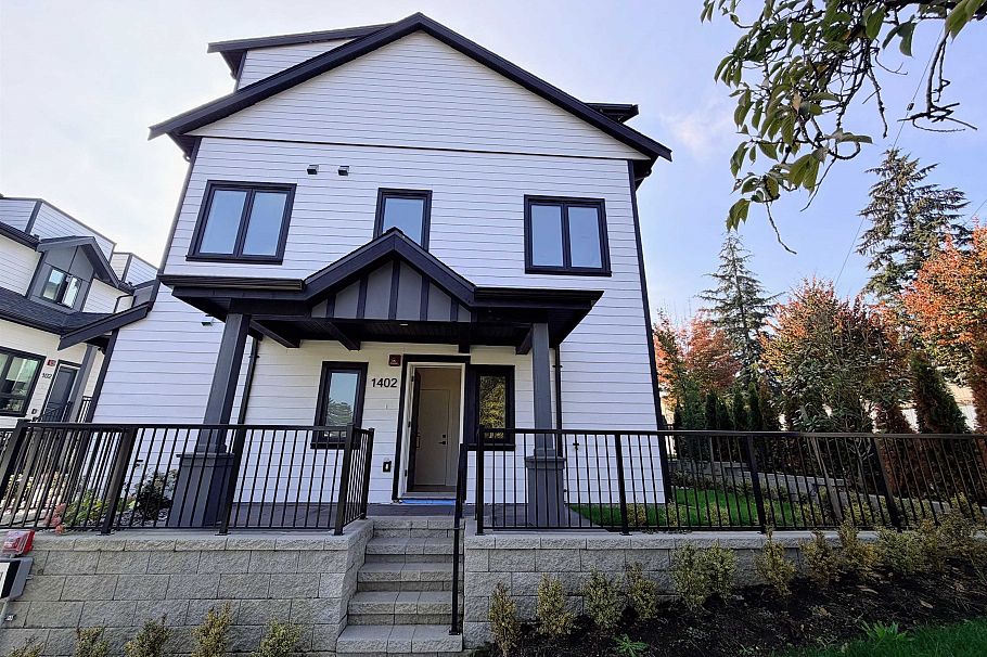 1402 E 18th Avenue Vancouver, BC - 2