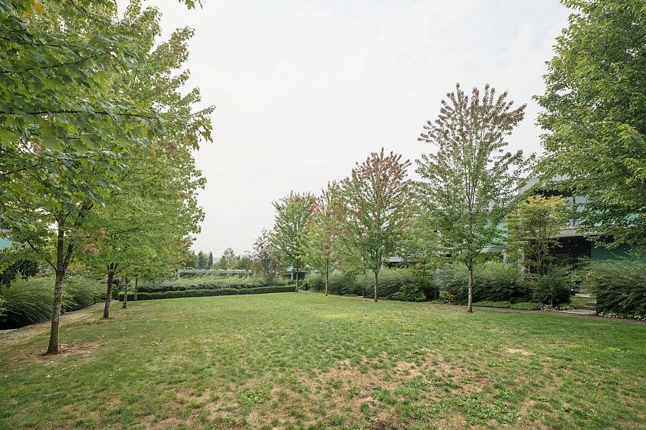 16 3596 Salal Drive North Vancouver, BC - 36
