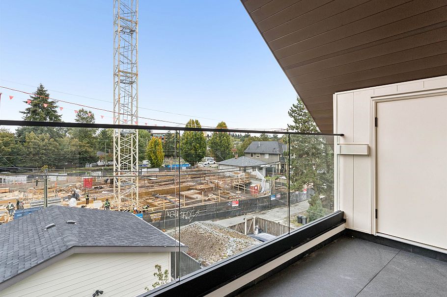 2 1986 E 8th Avenue Vancouver, BC - 27