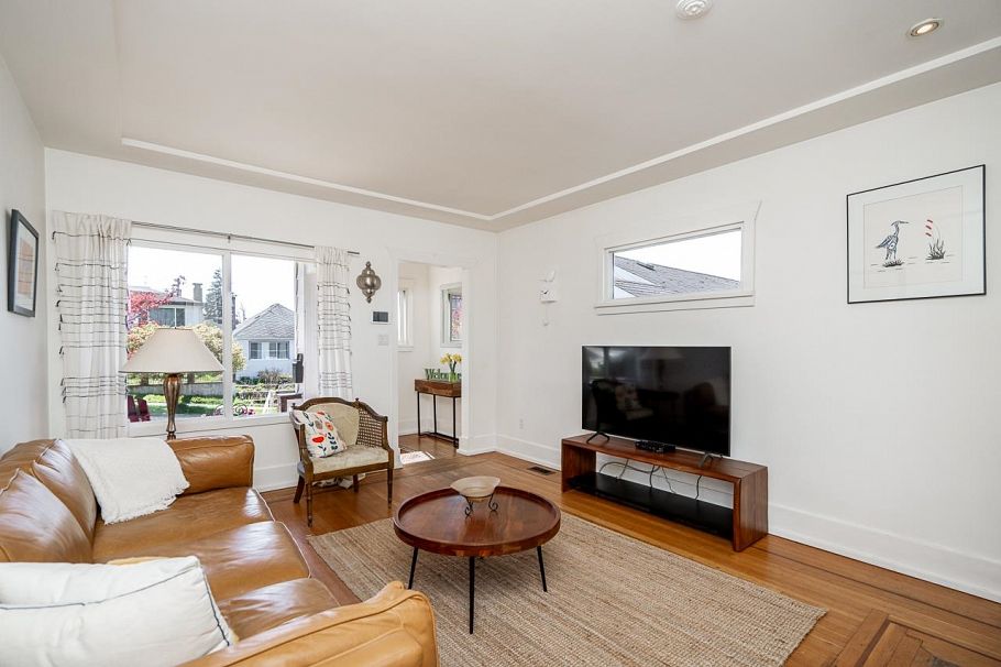 3415 Dundas Street Vancouver, BC - 10