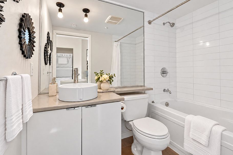 2508 233 Robson Street Vancouver, BC - 3
