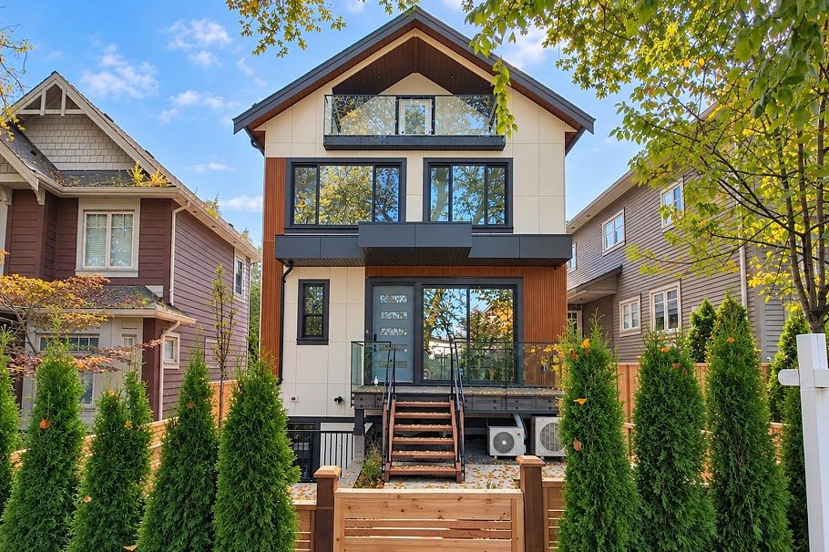 1 746 E 12th Avenue Vancouver, BC - 1