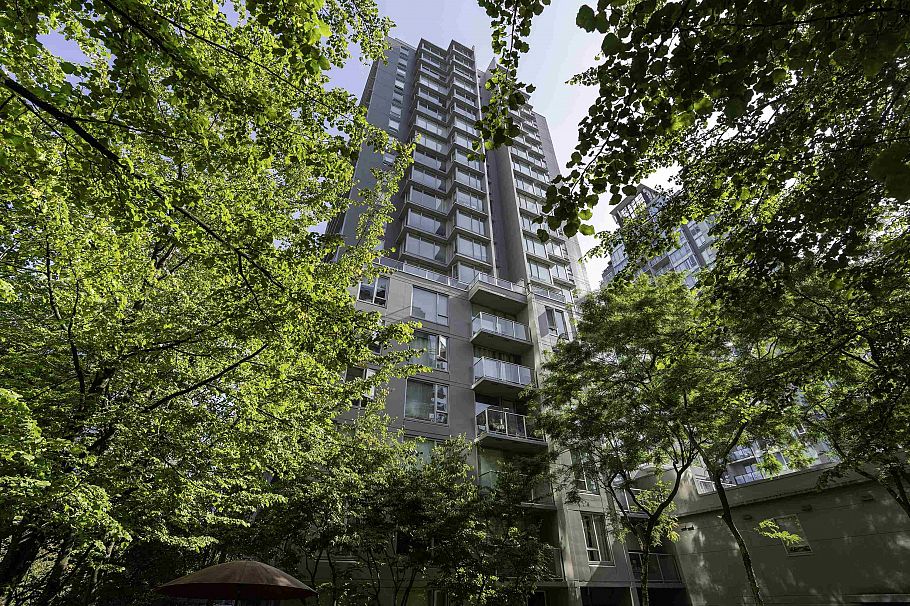 1702 1001 Richards Street Vancouver, BC - 30