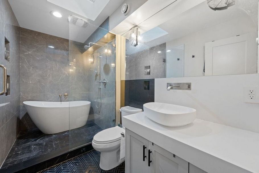 3264 W 38th Avenue Vancouver, BC - 8