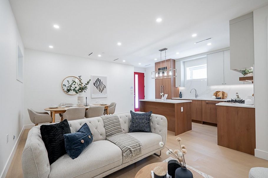 2 1845 E 51st Avenue Vancouver, BC - 2