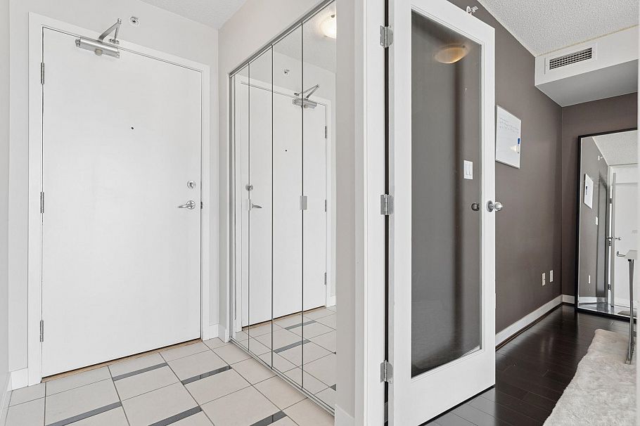 908 1408 Strathmore Mews Vancouver, BC - 25