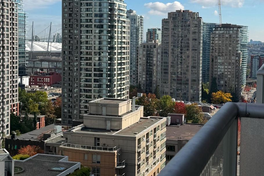 1702 1001 Richards Street Vancouver, BC - 21