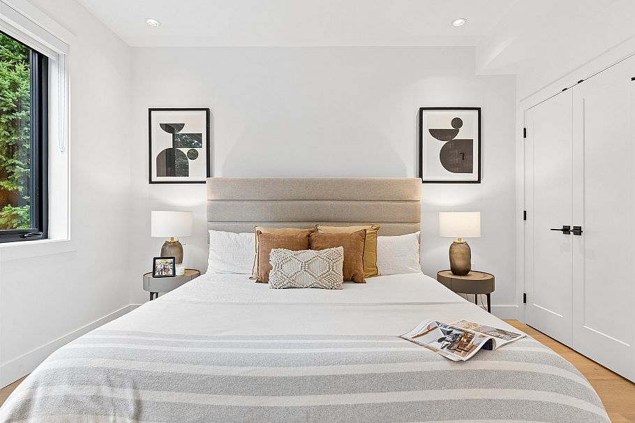 1 1986 E 8th Avenue Vancouver, BC - 14