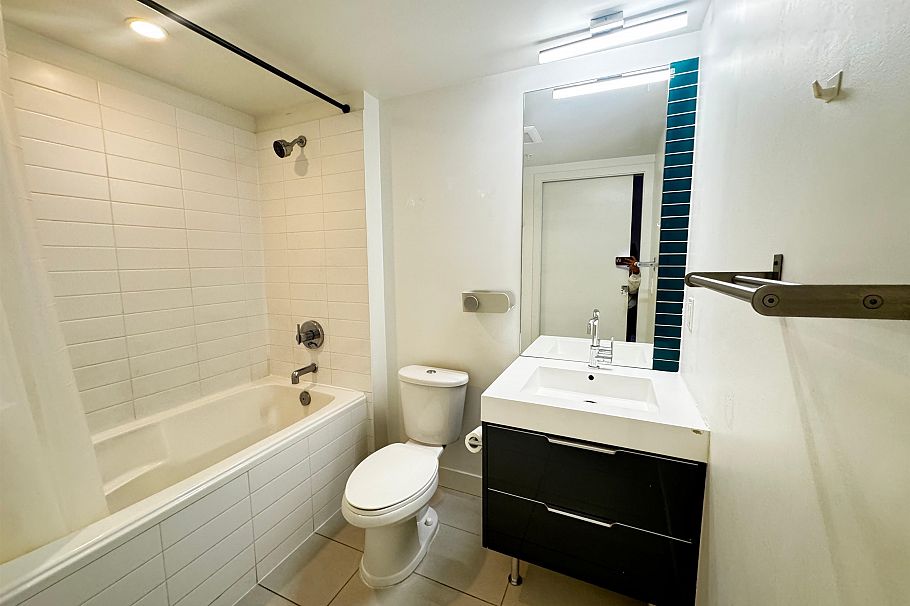 605 1325 ROLSTON STREET, Vancouver BC V6B 0M2 Vancouver, BC - 3