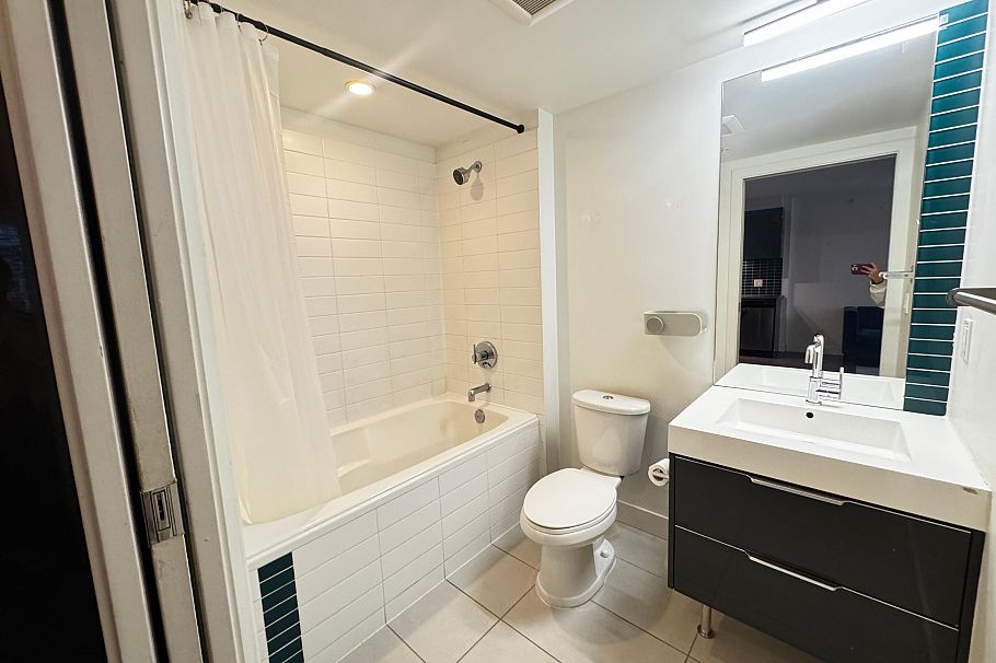 605 1325 ROLSTON STREET, Vancouver BC V6B 0M2 Vancouver, BC - 4