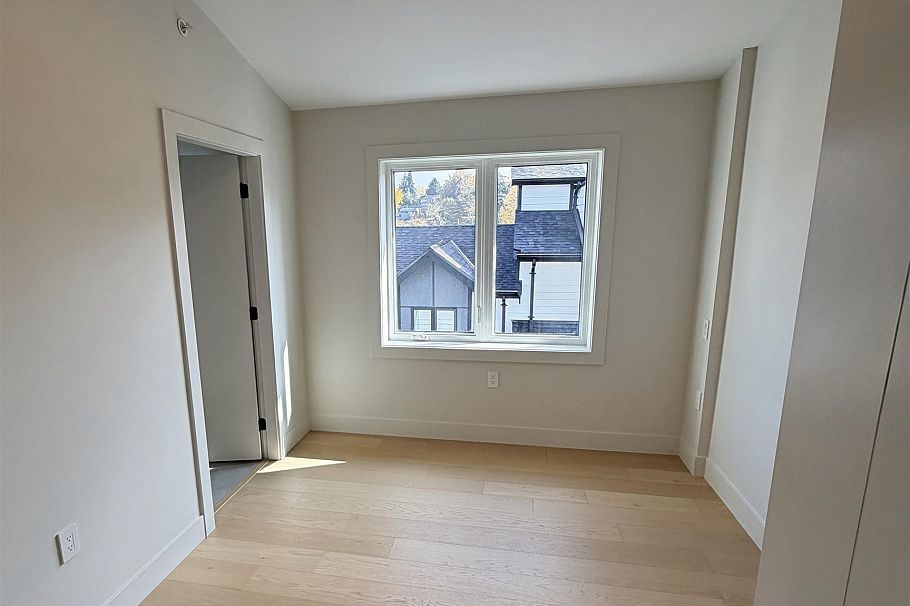 1402 E 18th Avenue Vancouver, BC - 7