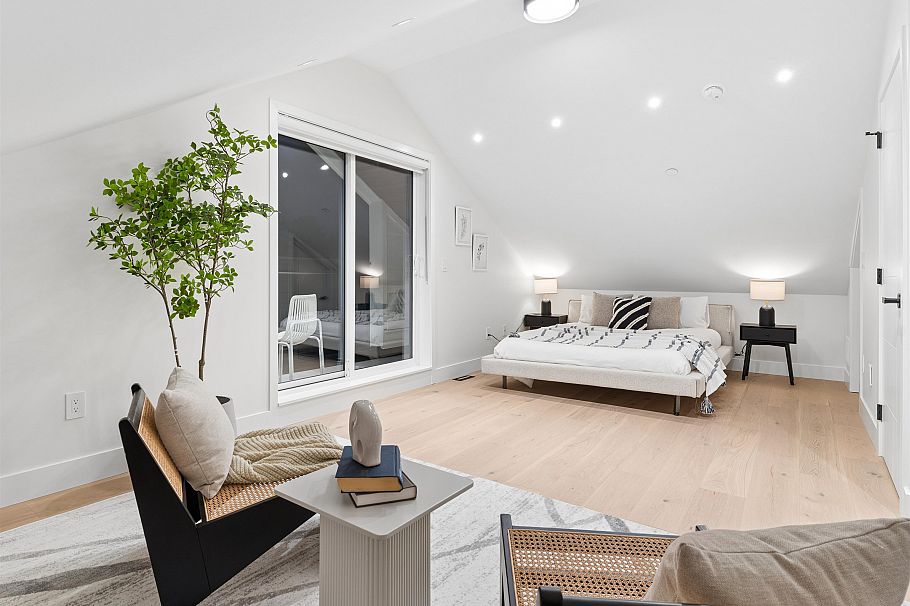 2 2541 E 2nd Avenue Vancouver, BC - 18