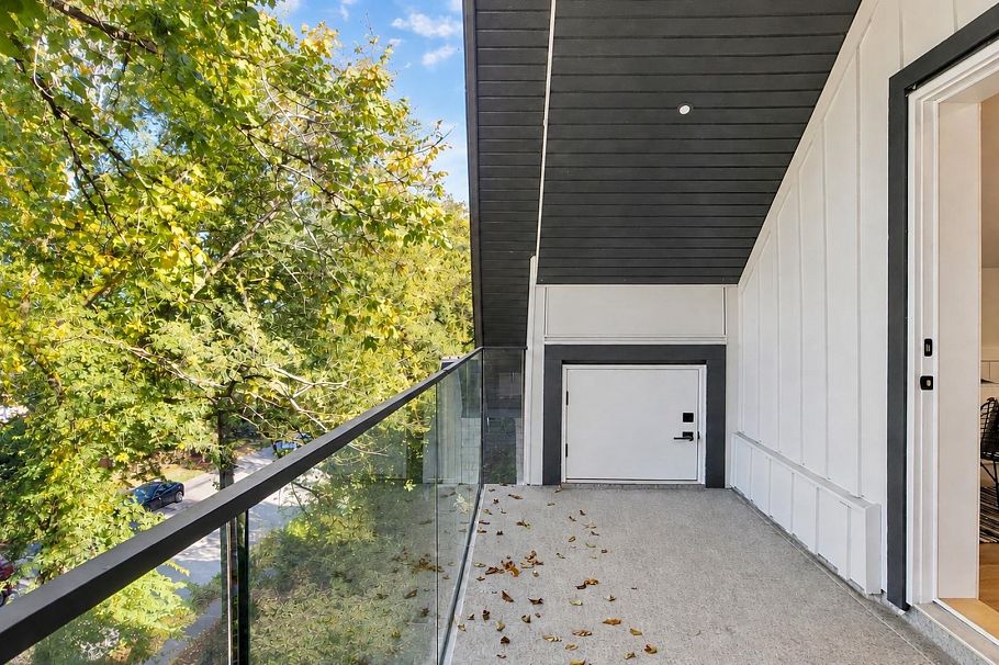 1 746 E 12th Avenue Vancouver, BC - 20