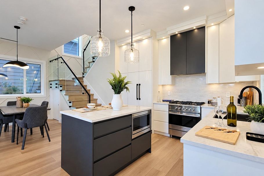 1 746 E 12th Avenue Vancouver, BC - 9