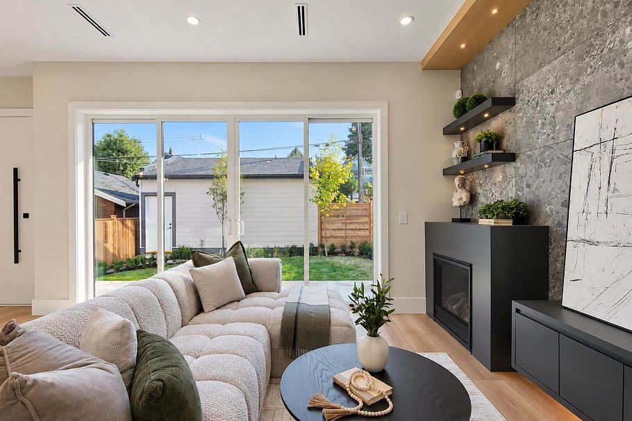 2 746 E 12th Avenue Vancouver, BC - 8