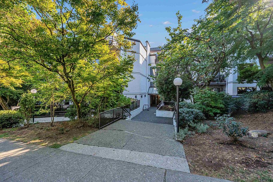110 2222 Prince Edward Street Vancouver, BC - 25