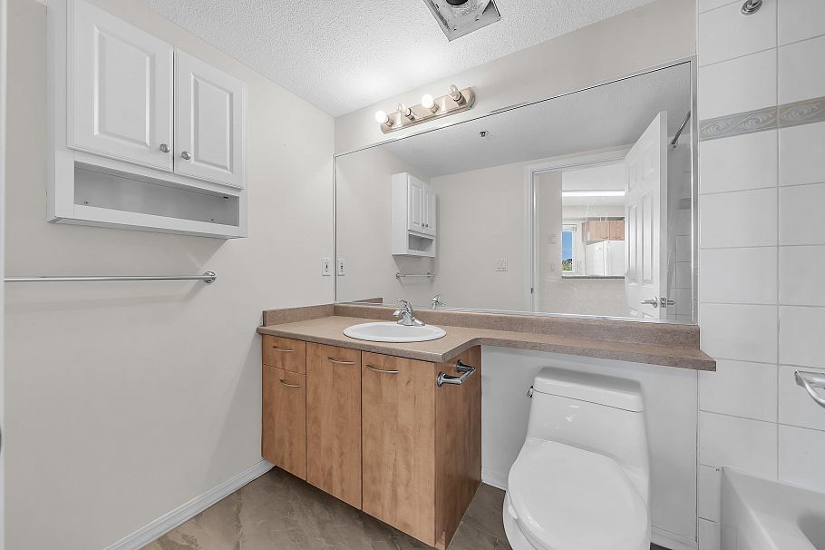 101 2973 Kingsway Vancouver, BC - 29