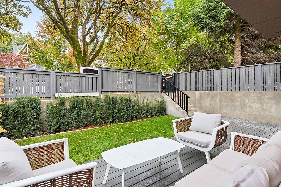 1 1986 E 8th Avenue Vancouver, BC - 29
