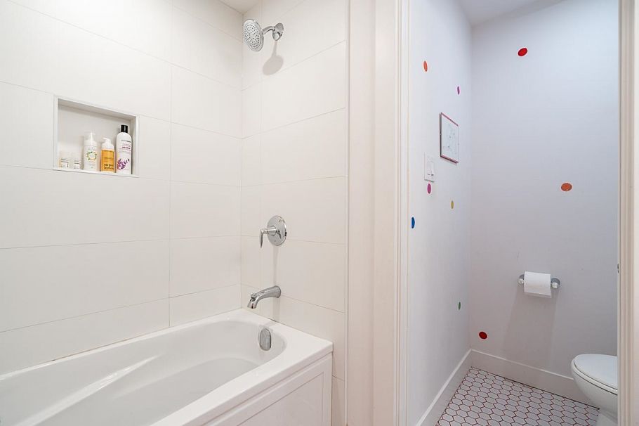 416 W 6th Street North Vancouver, BC - 22