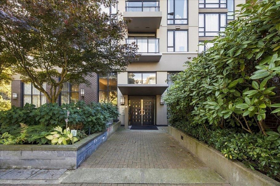1803 151 W 2nd Street North Vancouver, BC - 35