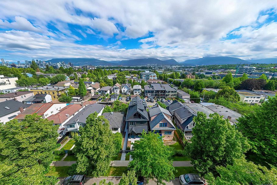 1 847 E 10th Avenue Vancouver, BC - 18