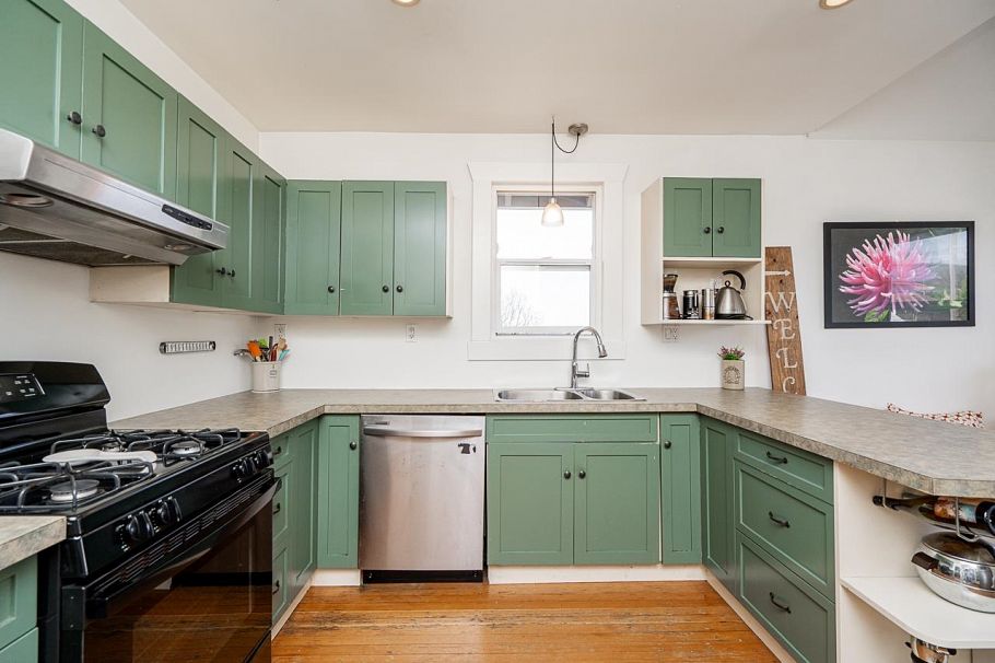 3415 Dundas Street Vancouver, BC - 12