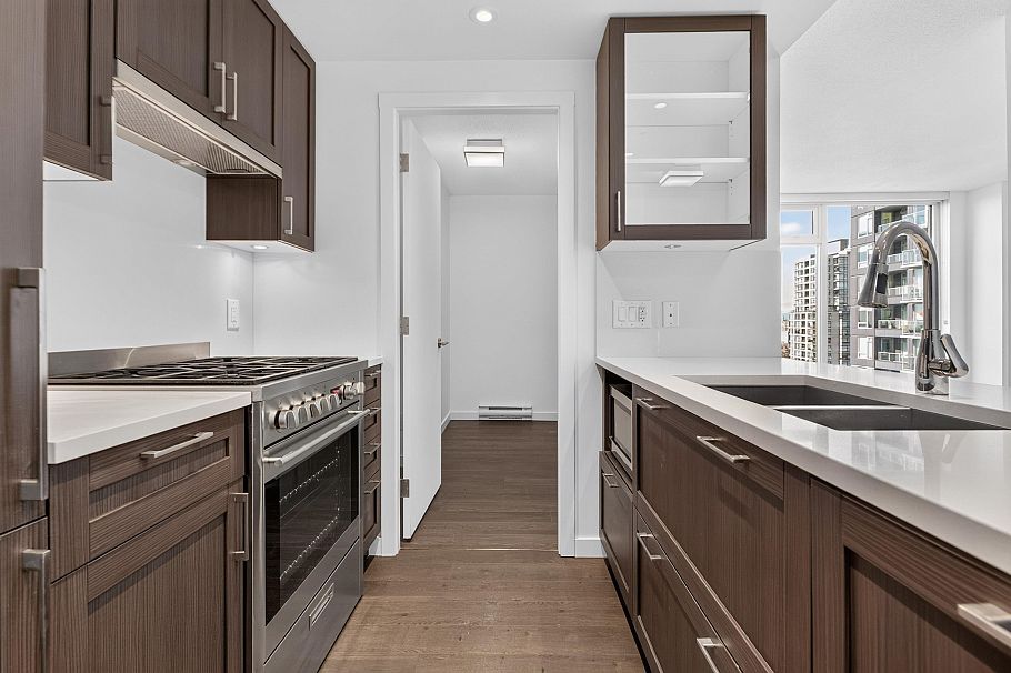 1702 5515 Boundary Road Vancouver, BC - 14