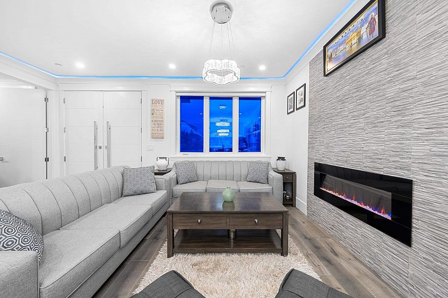 6970 Inverness Street Vancouver, BC - 4
