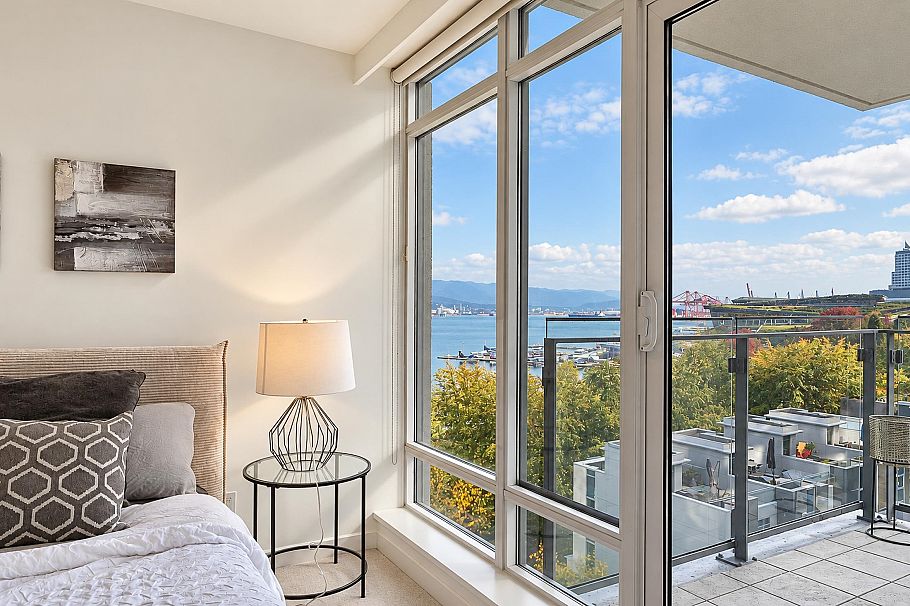 803 1281 W Cordova Street Vancouver, BC - 3