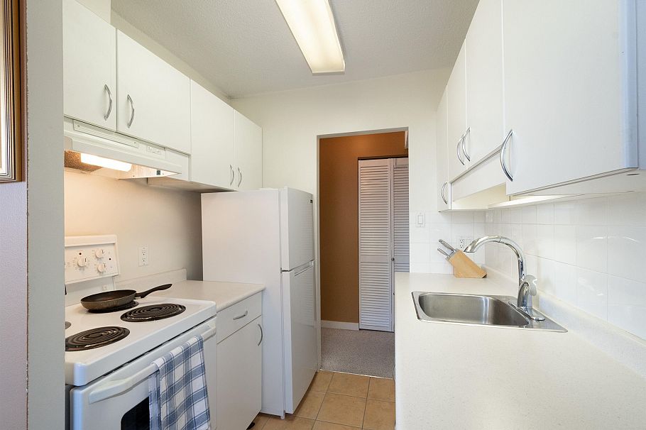 1106 1720 Barclay Street Vancouver, BC - 17