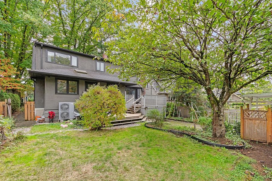 2923 W 32nd Avenue Vancouver, BC - 27