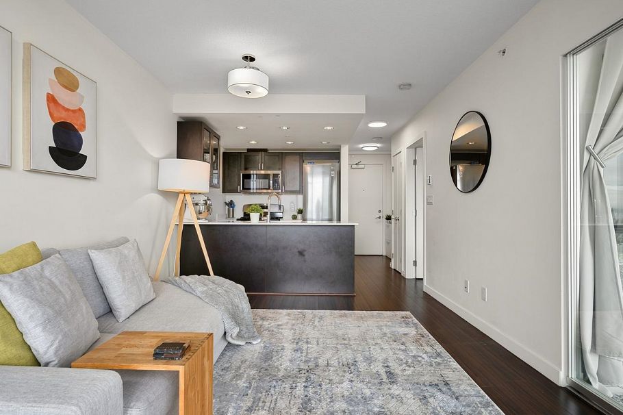 1903 4815 Eldorado Mews Vancouver, BC - 2