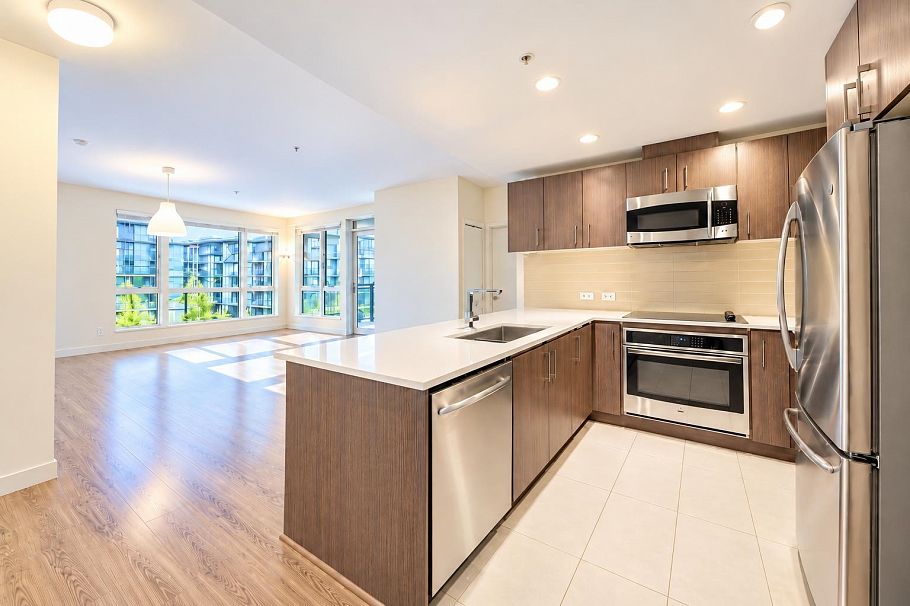315 5981 Gray Avenue Vancouver, BC - 5