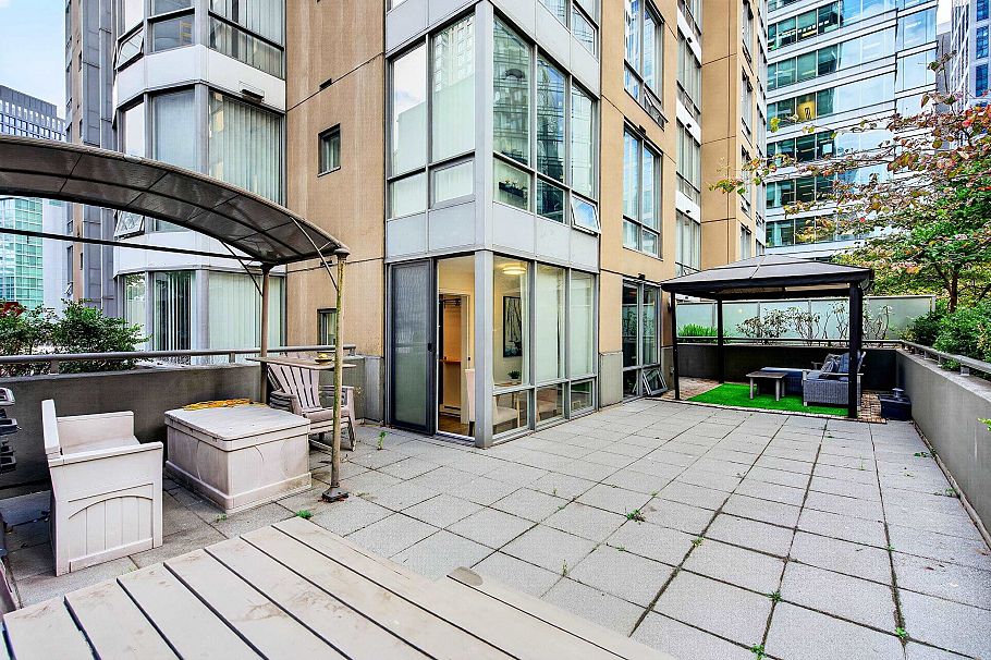 506 1166 Melville Street Vancouver, BC - 27