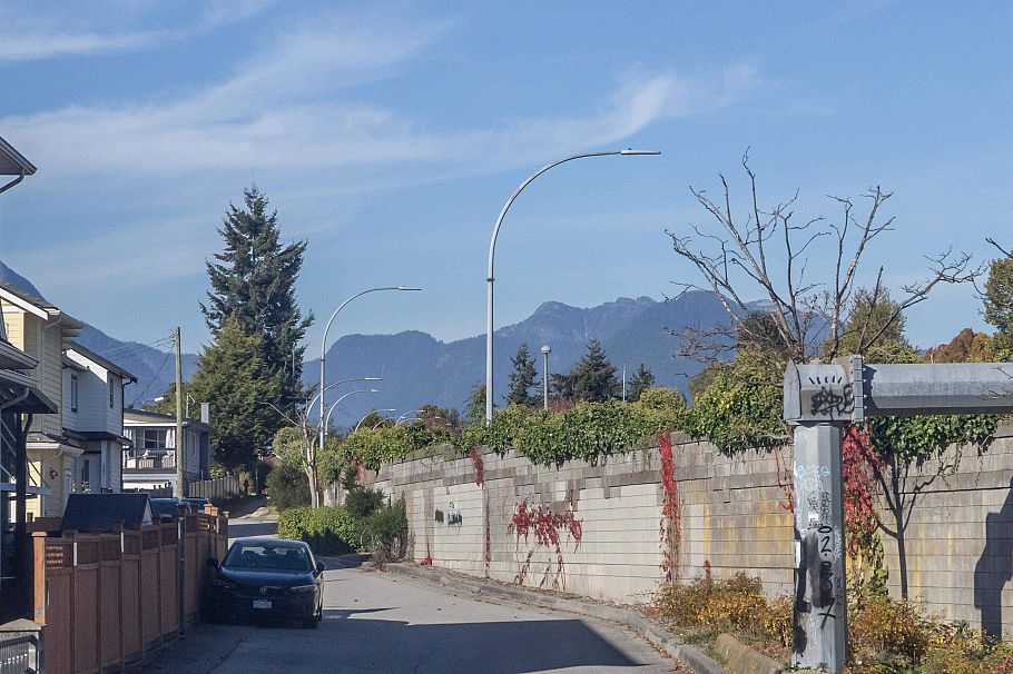 3368 Parker Street Vancouver, BC - 7