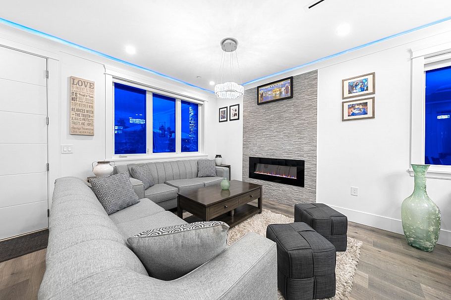6970 Inverness Street Vancouver, BC - 3