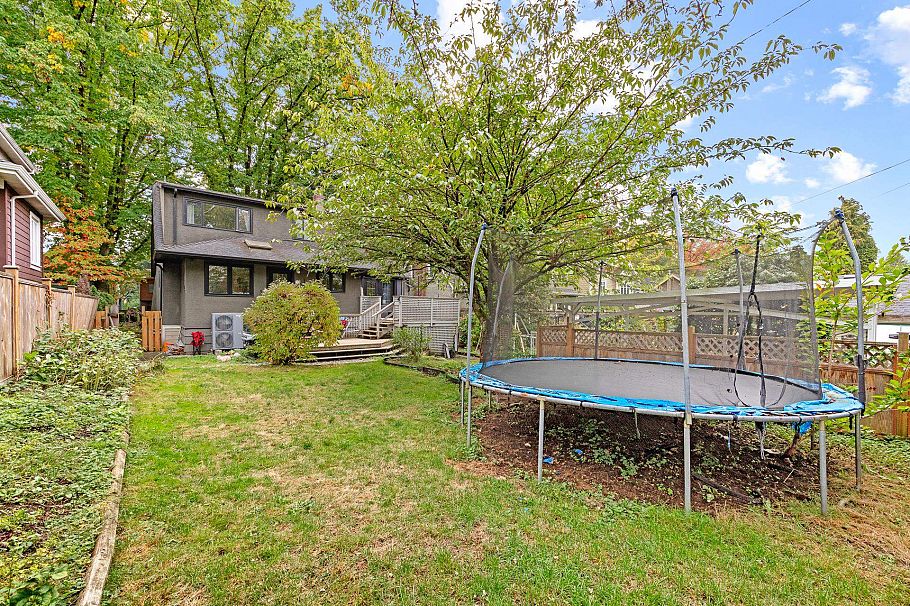 2923 W 32nd Avenue Vancouver, BC - 26