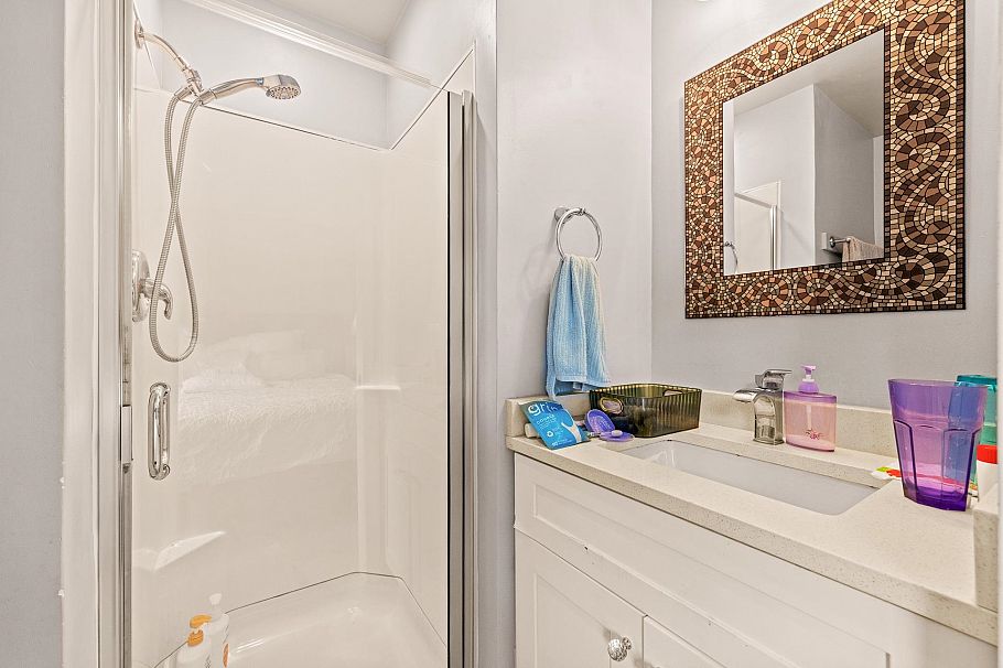 2923 W 32nd Avenue Vancouver, BC - 24