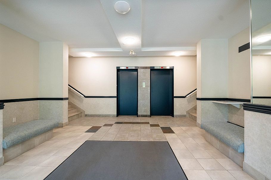 1106 1720 Barclay Street Vancouver, BC - 3