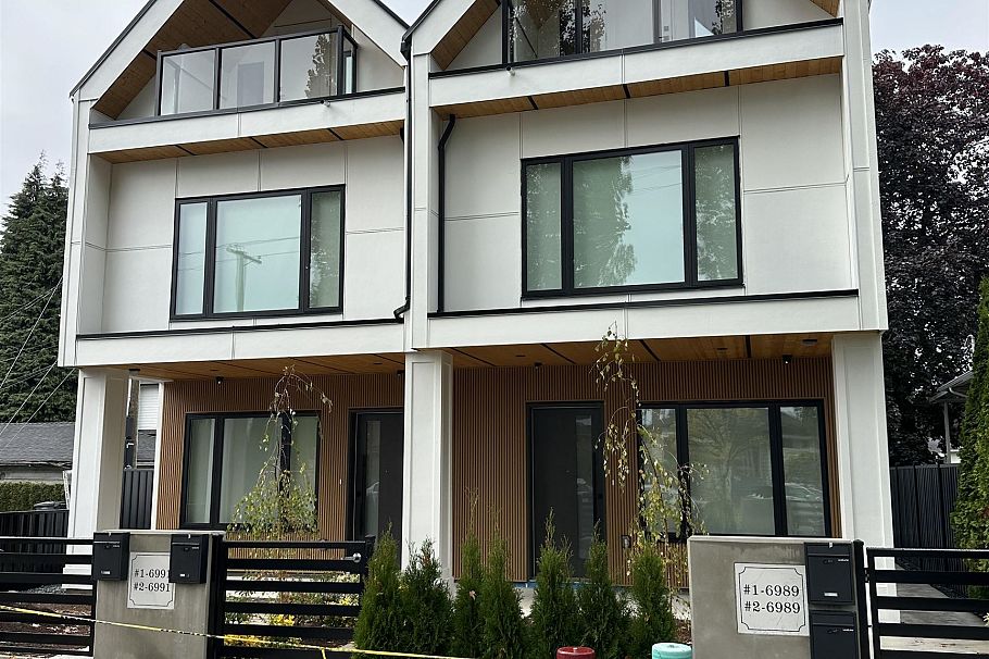 1 6989 Kerr Street Vancouver, BC - 1