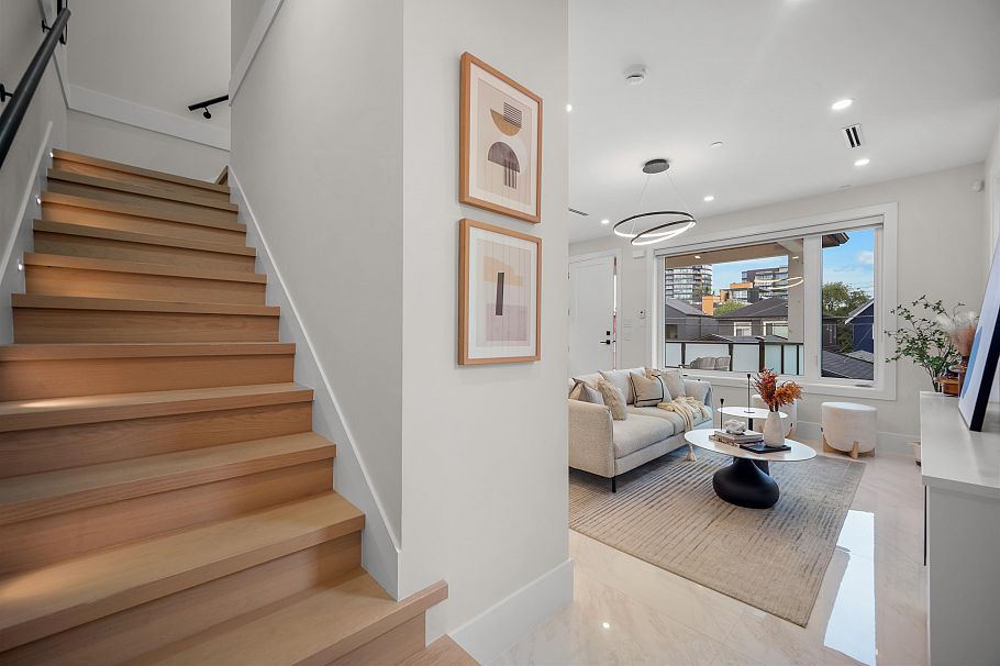 1554 W 66th Avenue Vancouver, BC - 3