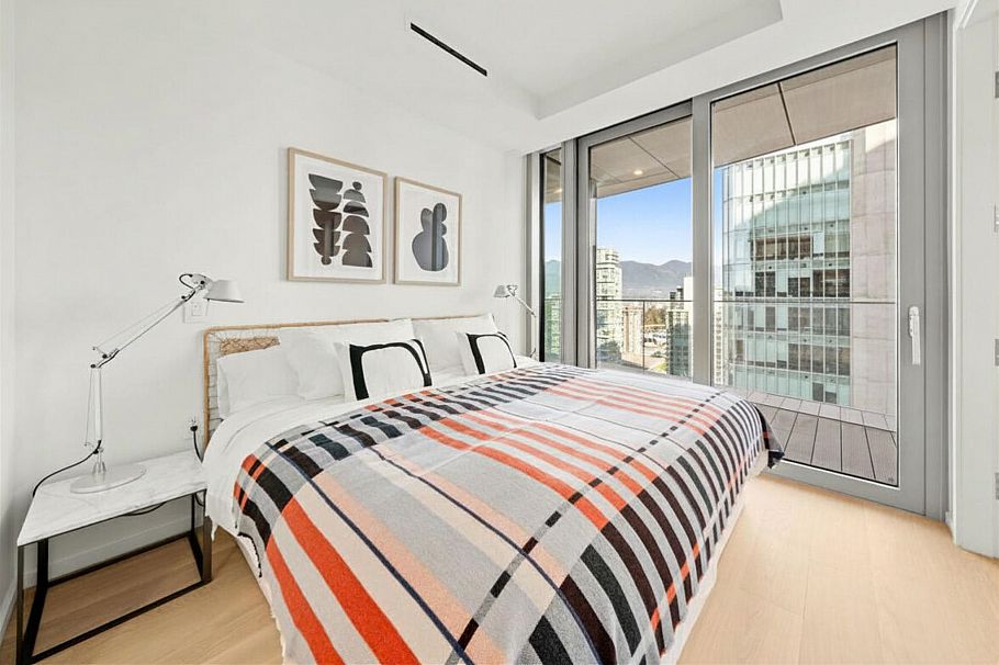 1902 1568 Alberni Street Vancouver, BC - 4