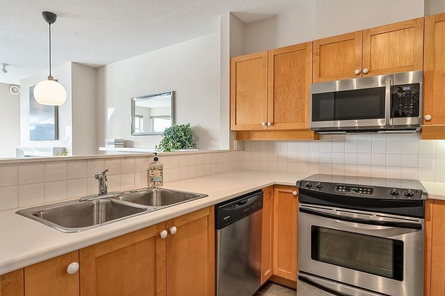 302 2020 E Kent Avenue Vancouver, BC - 9