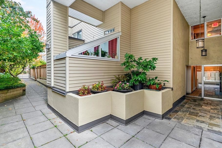 7 3250 W 4th Avenue Vancouver, BC - 20