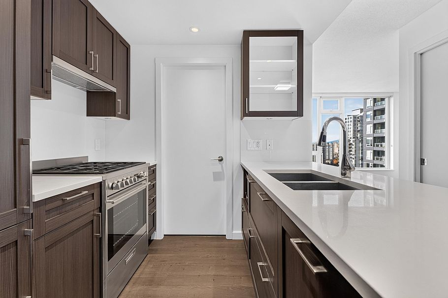 1702 5515 Boundary Road Vancouver, BC - 9