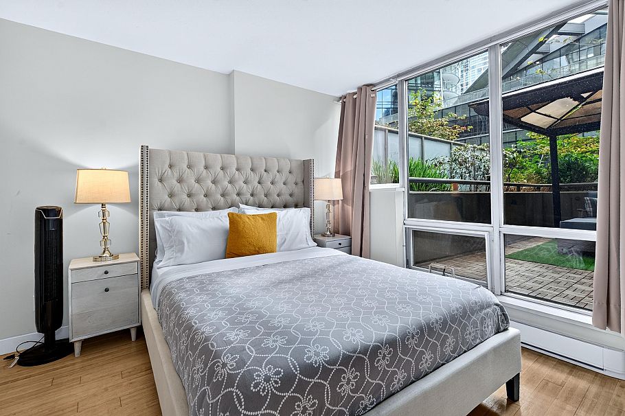 506 1166 Melville Street Vancouver, BC - 17