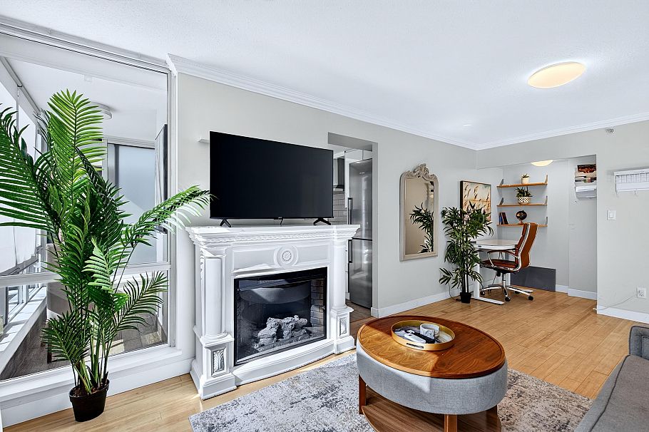 506 1166 Melville Street Vancouver, BC - 10