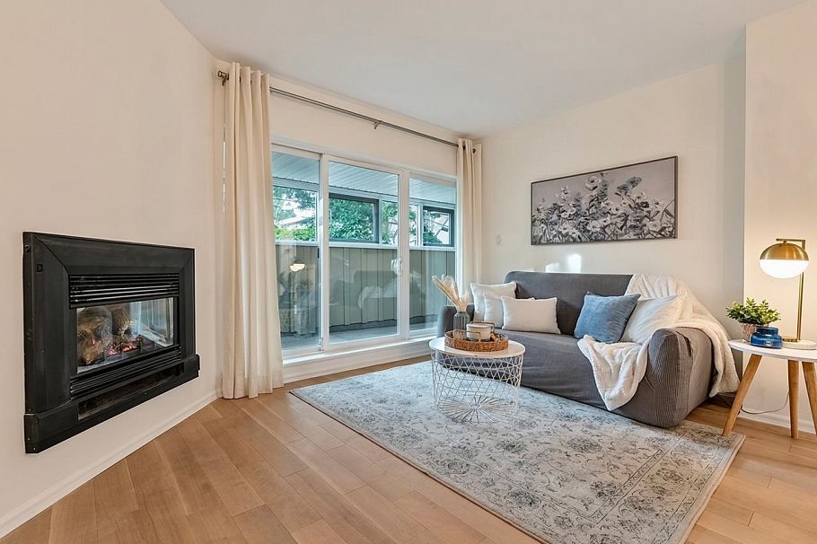 7 3250 W 4th Avenue Vancouver, BC - 1