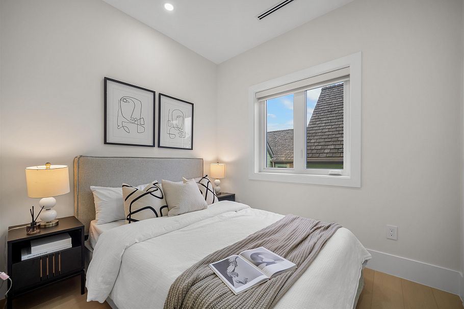 1554 W 66th Avenue Vancouver, BC - 10